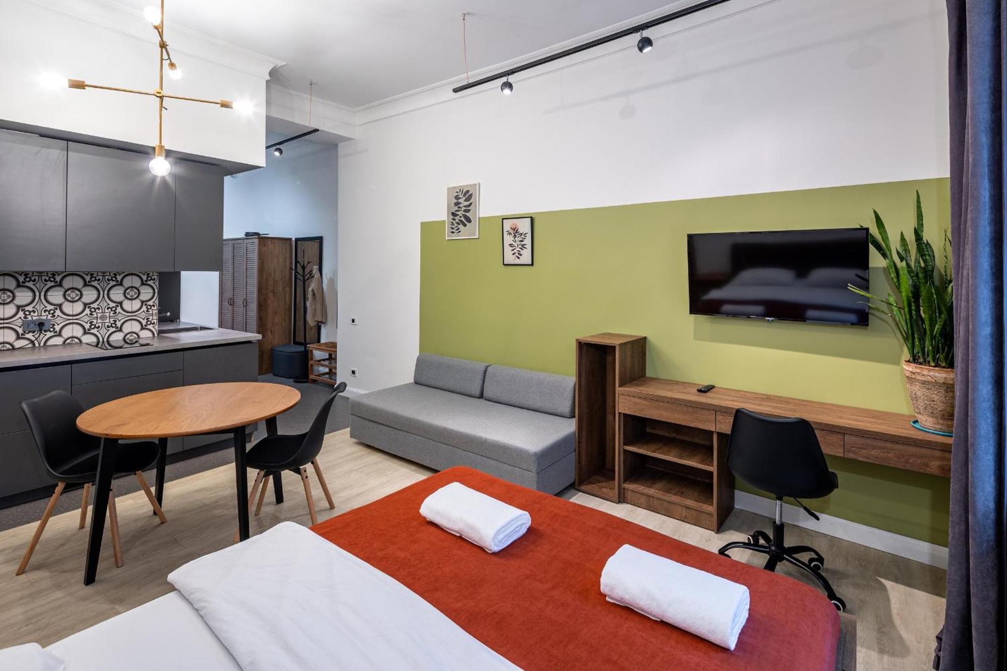 Apartment On Knyazya Romana