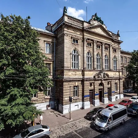 Apartamenty On Knyazya Romana Lviv Exterior photo