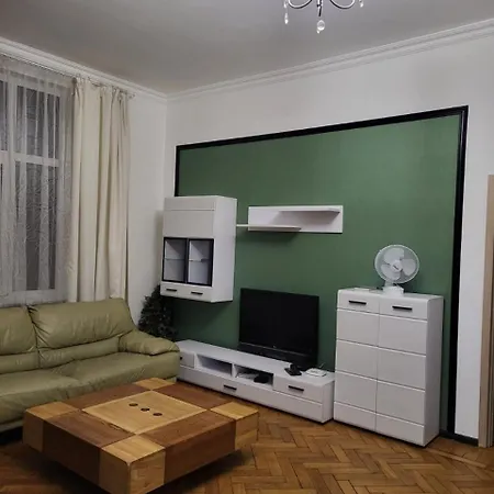 Apartamenty On Knyazya Romana Lviv Exterior photo